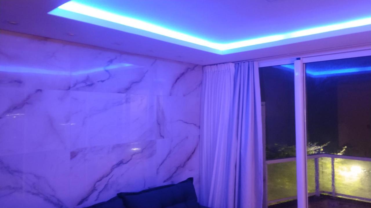 Apartamento De Cobertura Frente Para O Mar Itapema Eksteriør billede
