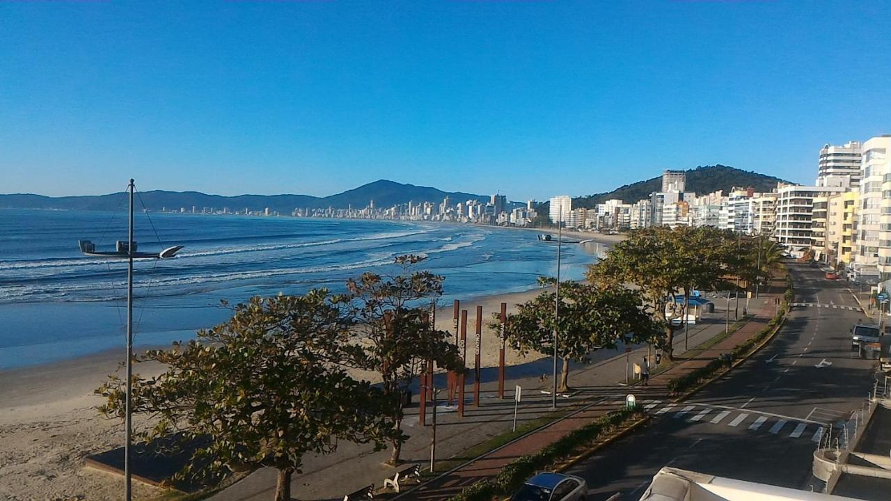 Apartamento De Cobertura Frente Para O Mar Itapema Eksteriør billede