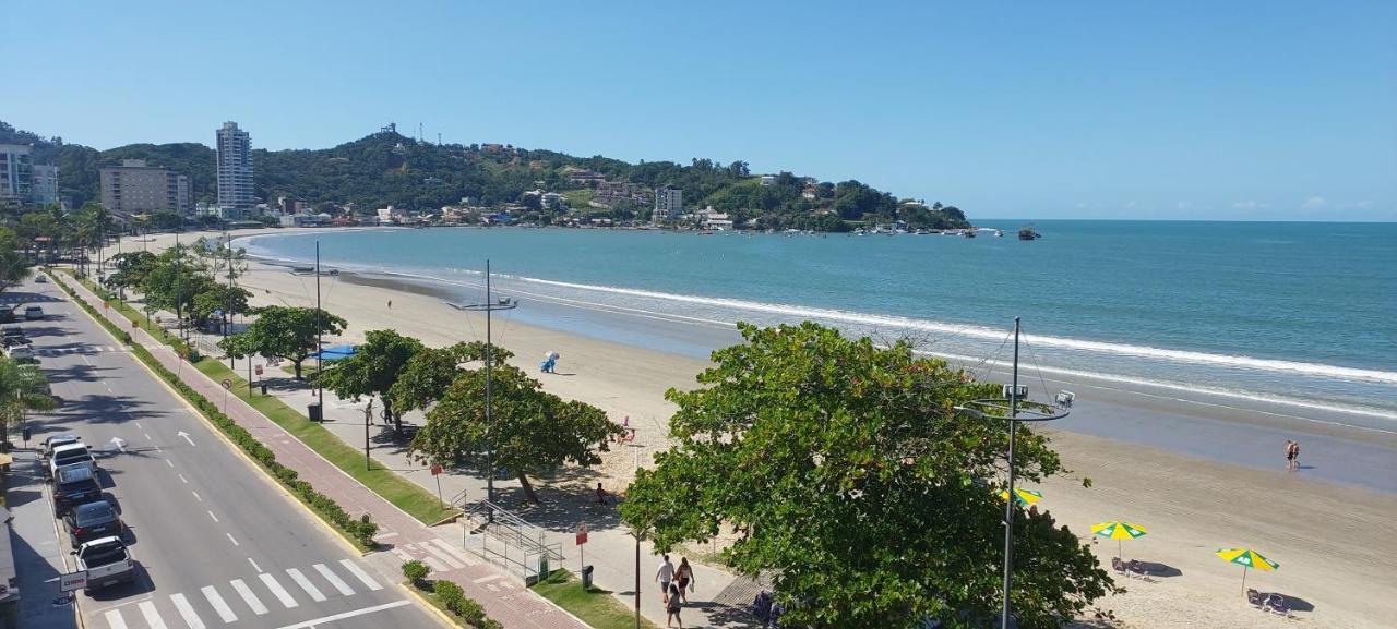 Apartamento De Cobertura Frente Para O Mar Itapema Eksteriør billede