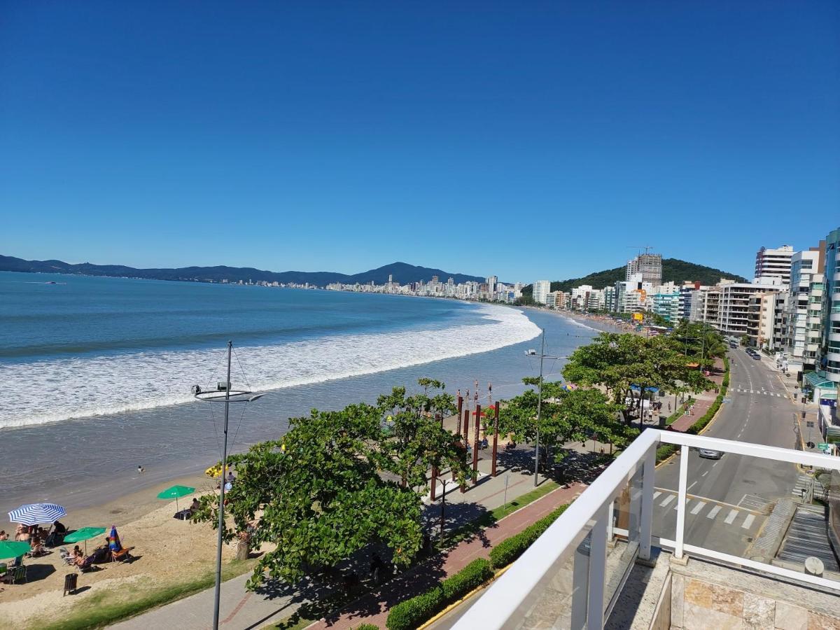 Apartamento De Cobertura Frente Para O Mar Itapema Eksteriør billede
